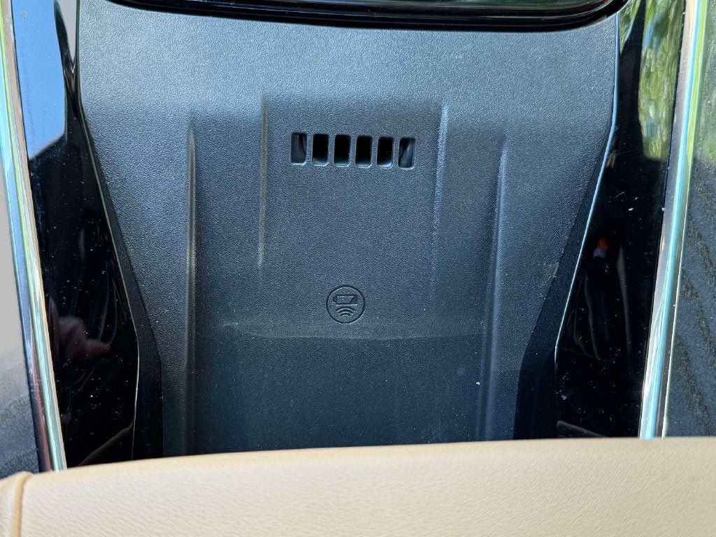 New 2025 Cadillac Escalade IQ Luxury 2 AWD/4WD image 24