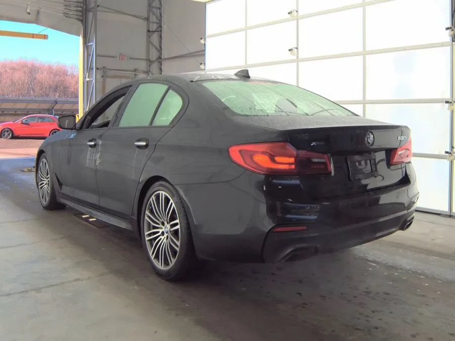 Used 2017 BMW 530i xDrive w/ M Sport Package AWD/4WD image 3