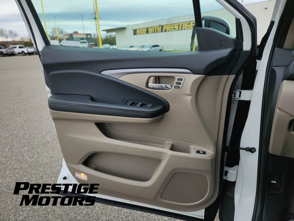 Used 2023 Honda Ridgeline RTL-E image 15