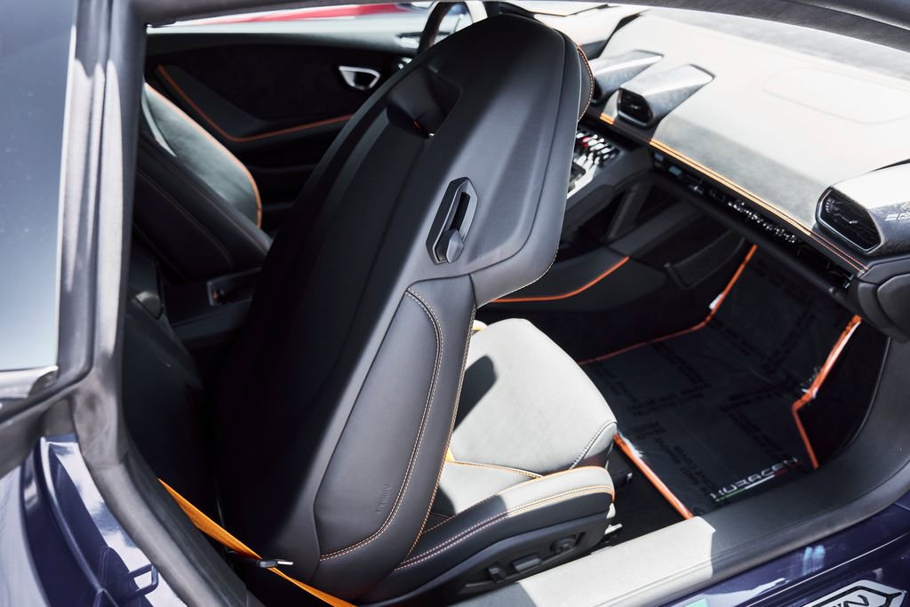 Used 2020 Lamborghini Huracan EVO AWD/4WD image 45