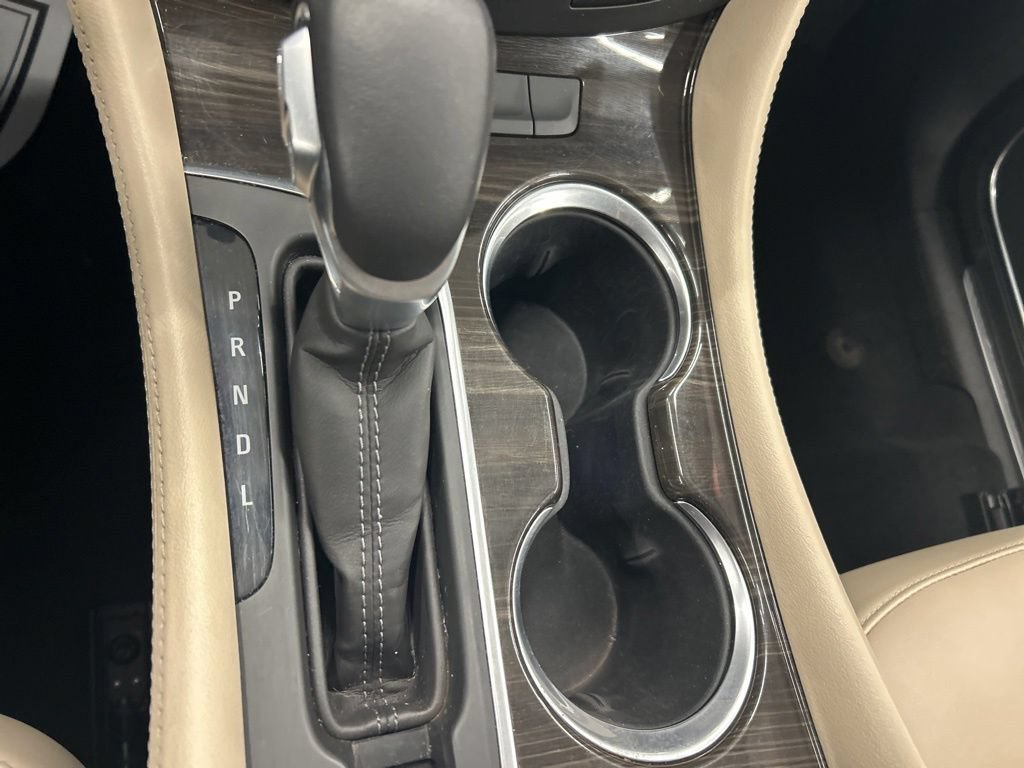 Used 2019 Buick Envision Premium AWD/4WD image 18