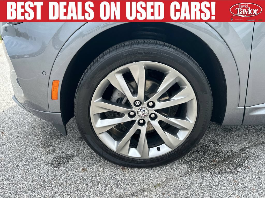 Used 2022 Buick Envision Avenir w/ Technology Package II FWD image 20