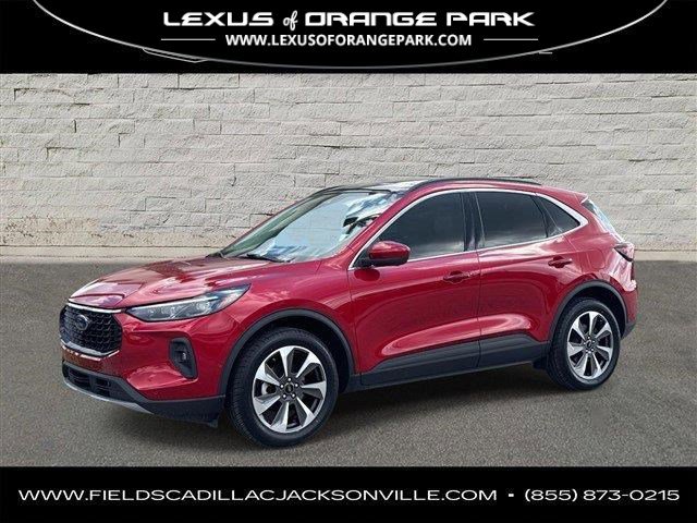 Used 2024 Ford Escape Platinum w/ Premium Technology Package image 1