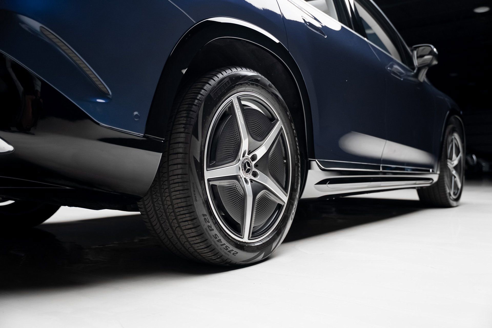 Used 2023 Mercedes-Benz EQS 450+ 4MATIC SUV w/ AMG Line Exterior Package image 73