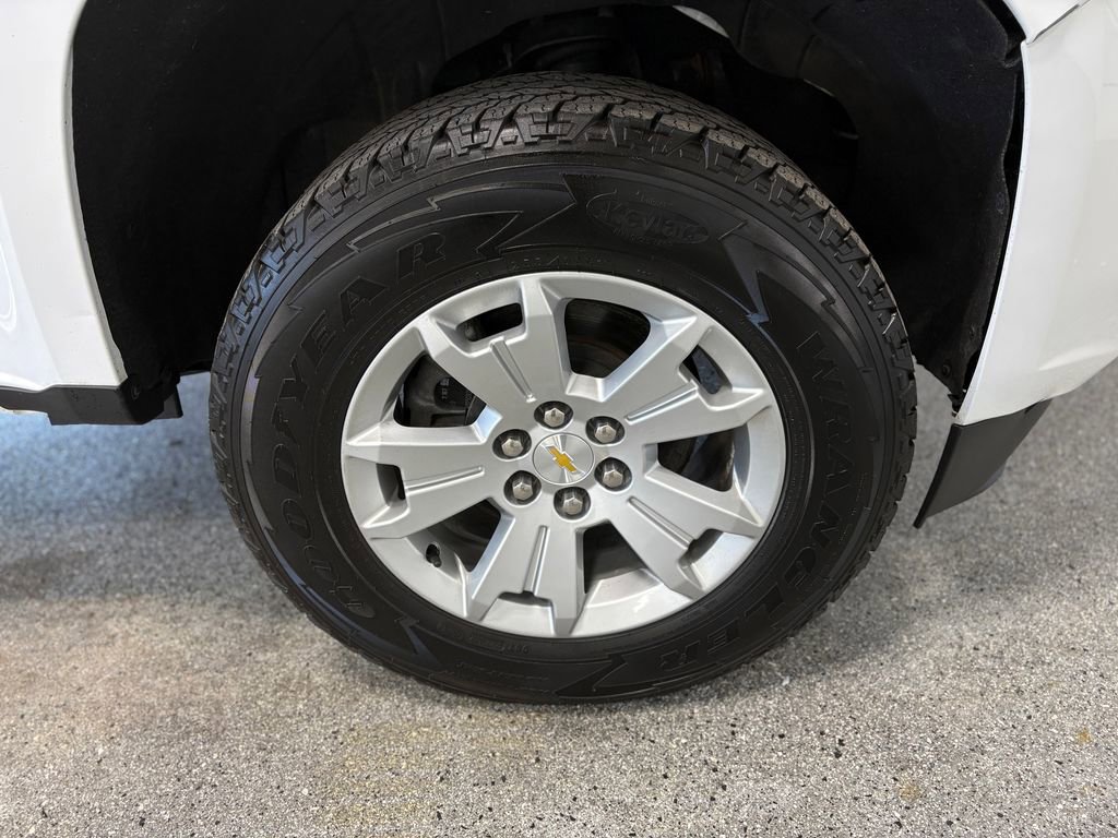Used 2022 Chevrolet Colorado LT w/ Fleet Safety Package image 32