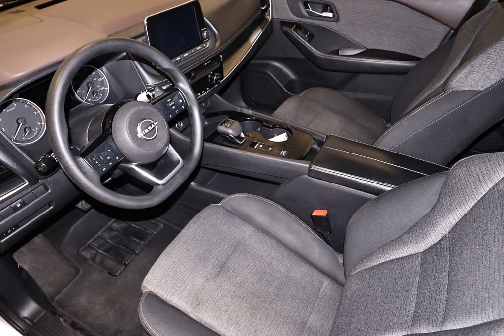 Used 2022 Nissan Rogue SV image 32