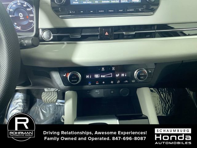 Used 2023 Mitsubishi Outlander SEL image 9