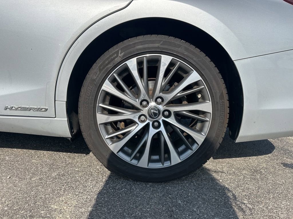Used 2019 Lexus ES 300h w/ Premium Package FWD image 9