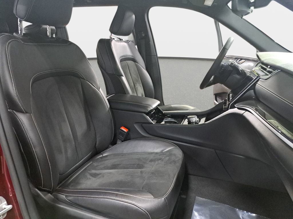 Used 2023 Jeep Grand Cherokee Altitude image 10