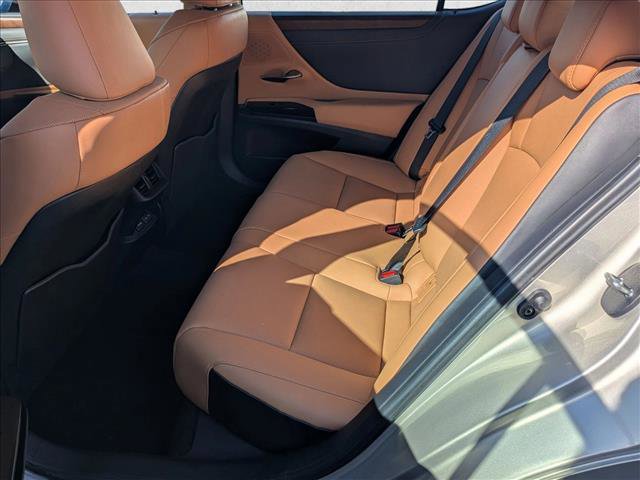 Used 2024 Lexus ES 350 w/ Premium Package image 17