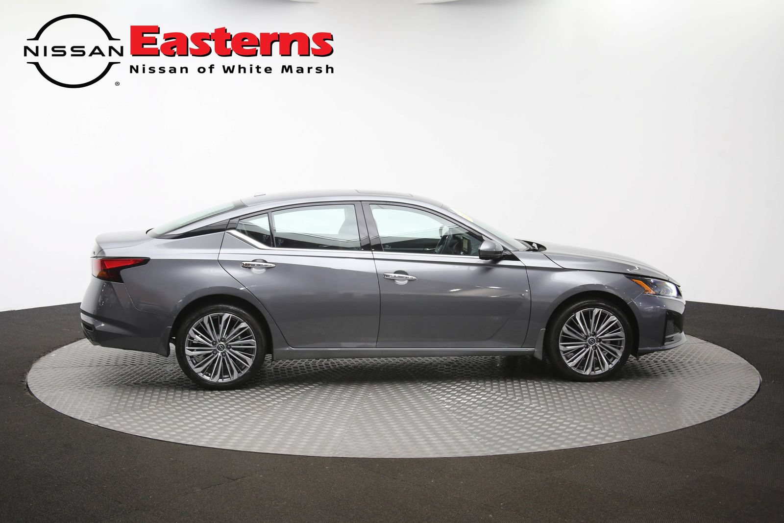 Used 2024 Nissan Altima 2.5 SL AWD/4WD image 44