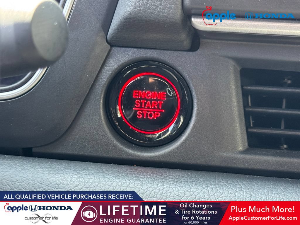 Used 2025 Honda Pilot Sport image 26