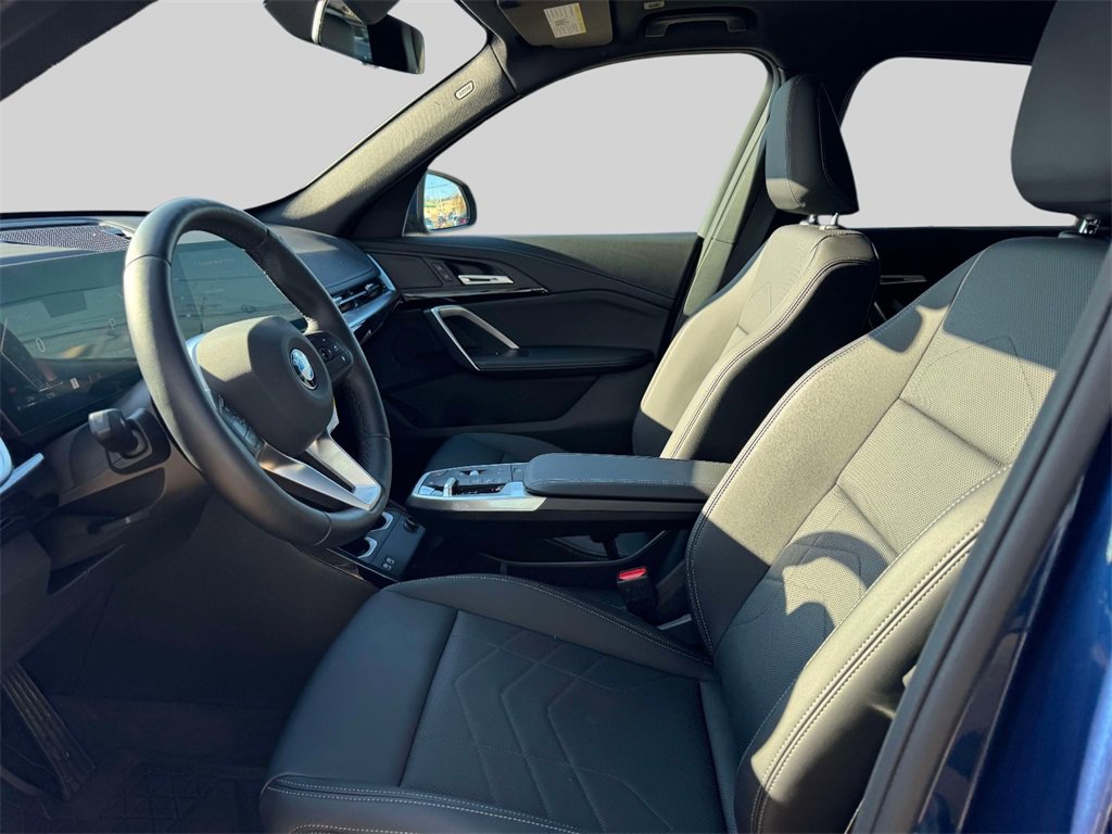 Certified 2025 BMW X1 xDrive28i w/ Convenience Package image 15