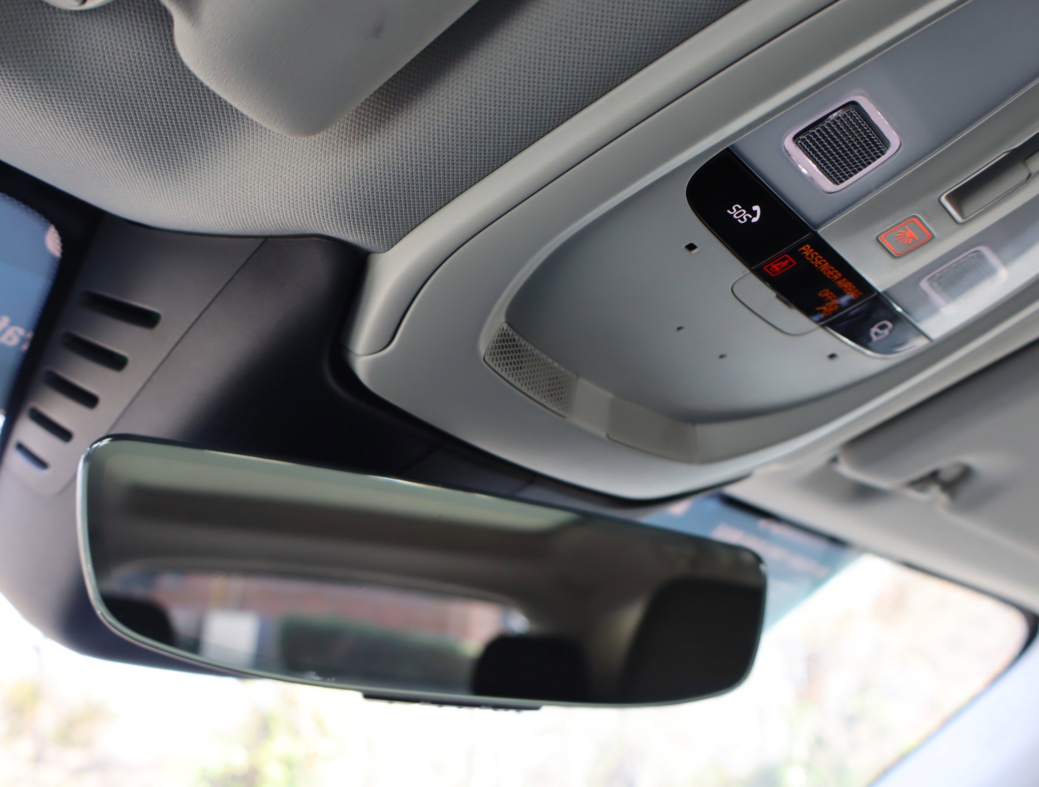 Used 2025 Volvo XC60 B5 Plus image 36