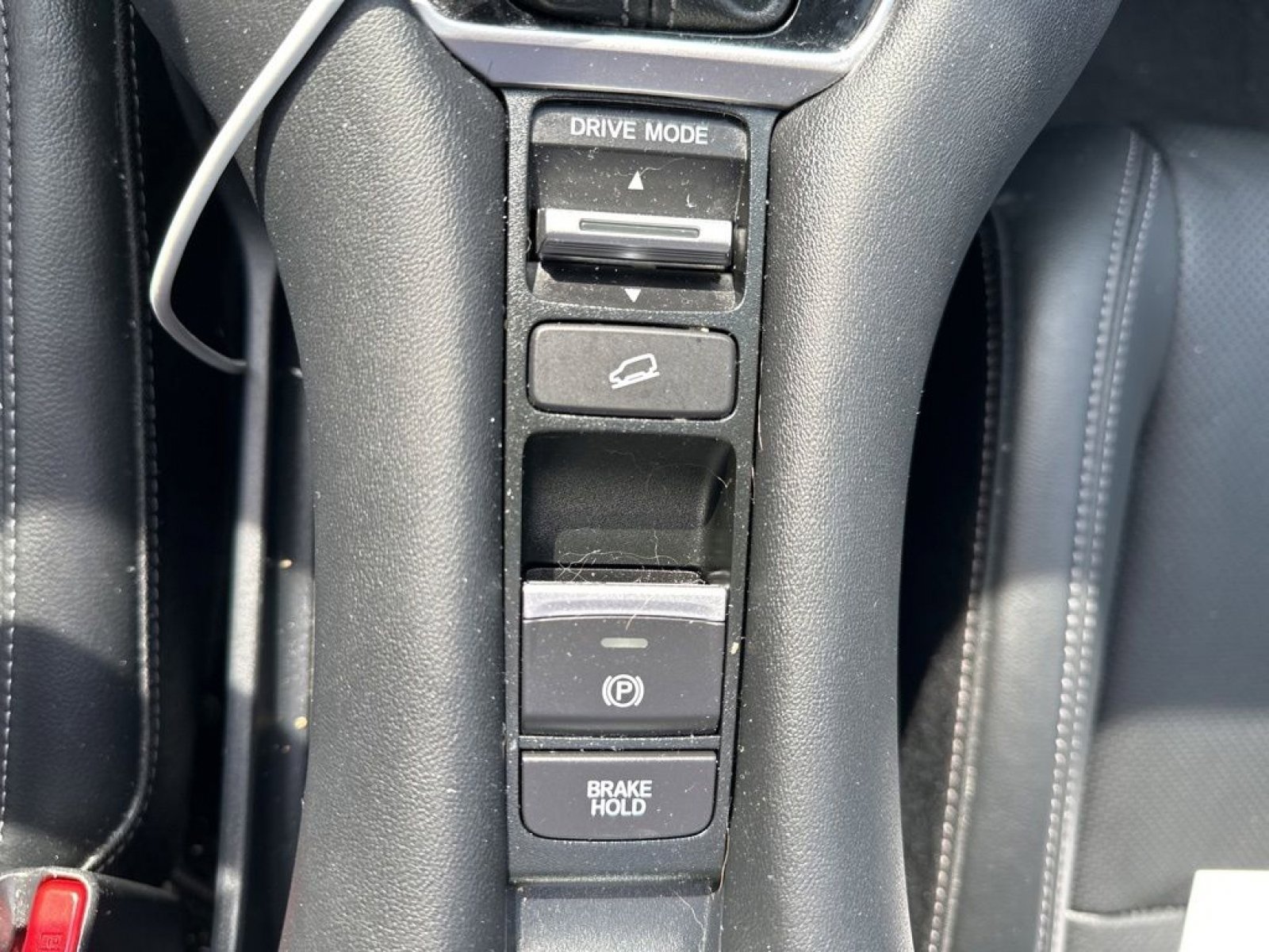 Used 2024 Honda HR-V EX-L image 17