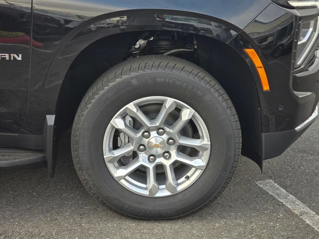 New 2026 Chevrolet Suburban LT w/ Comfort Package AWD/4WD image 9
