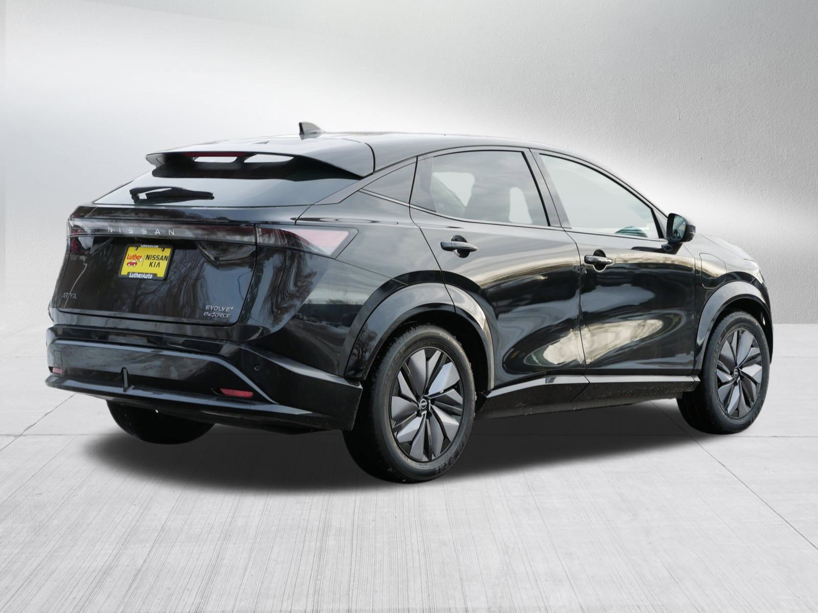 Certified 2023 Nissan Ariya AWD image 7