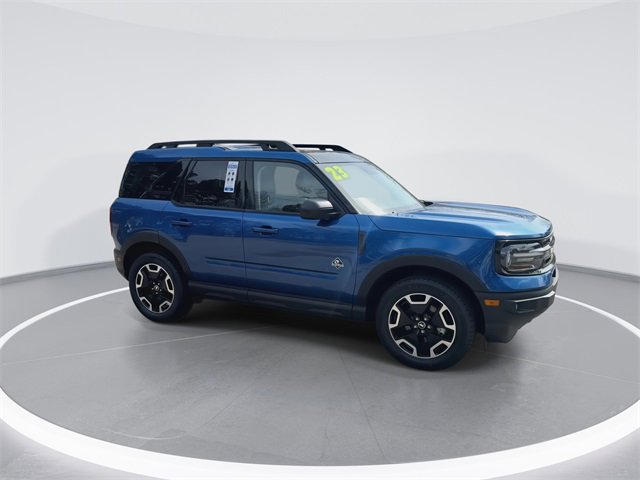 Used 2023 Ford Bronco Sport Outer Banks w/ Tech Package image 2