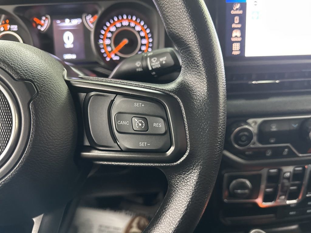 Used 2025 Jeep Gladiator Sport image 36