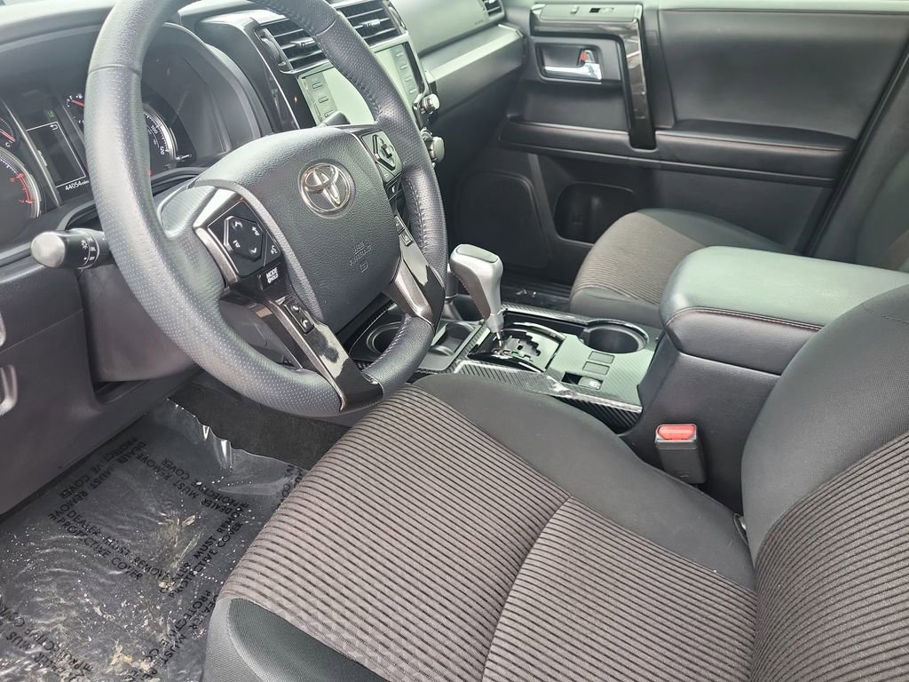 Used 2023 Toyota 4Runner TRD Off-Road AWD/4WD image 8