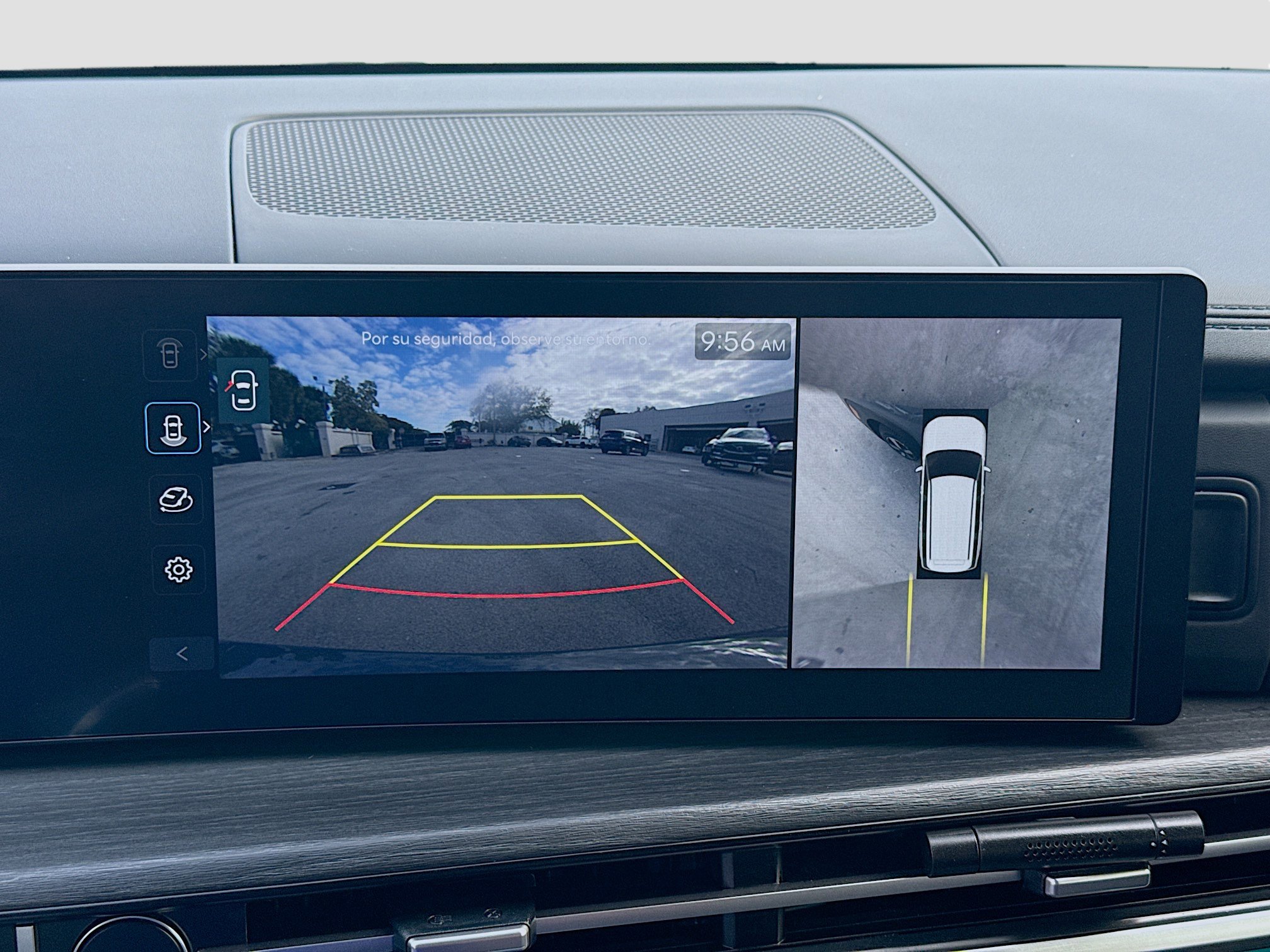 Used 2024 Hyundai Santa Fe Limited image 12