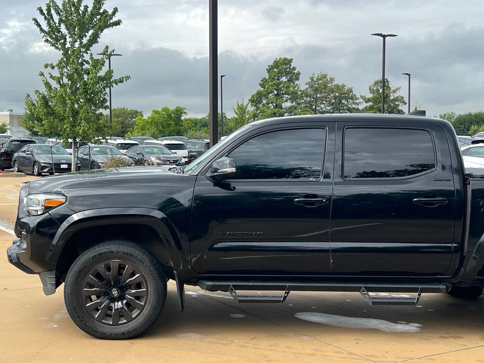 Used 2023 Toyota Tacoma Limited w/ Nightshade Package AWD/4WD image 7