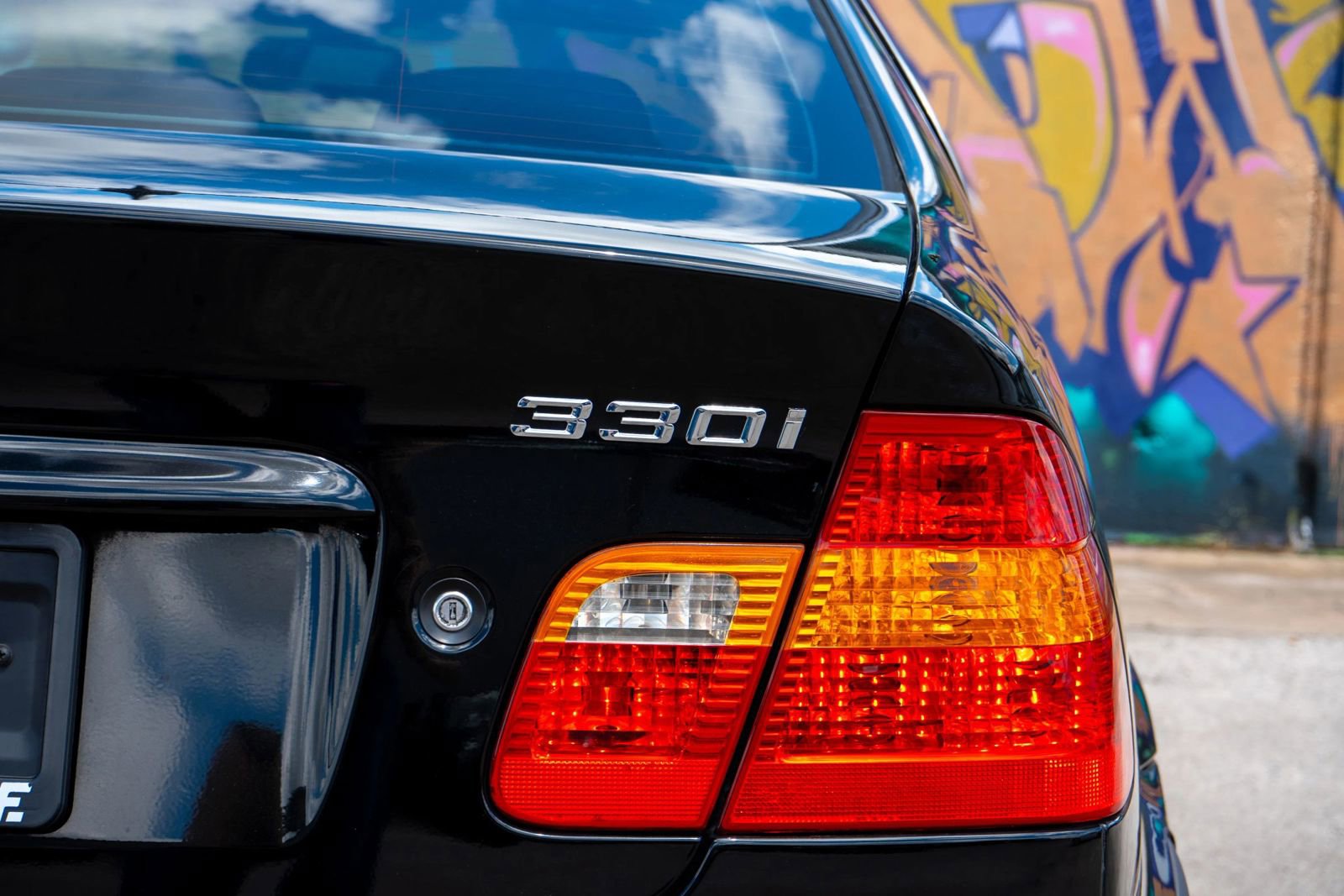Used 2005 BMW 330i Sedan RWD image 15