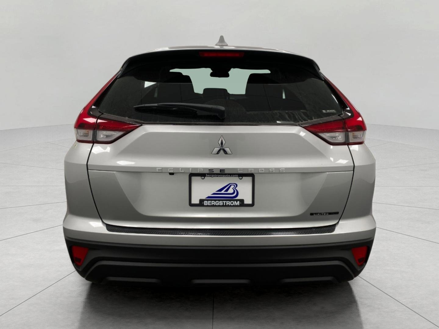 New 2026 Mitsubishi Eclipse Cross LE image 4