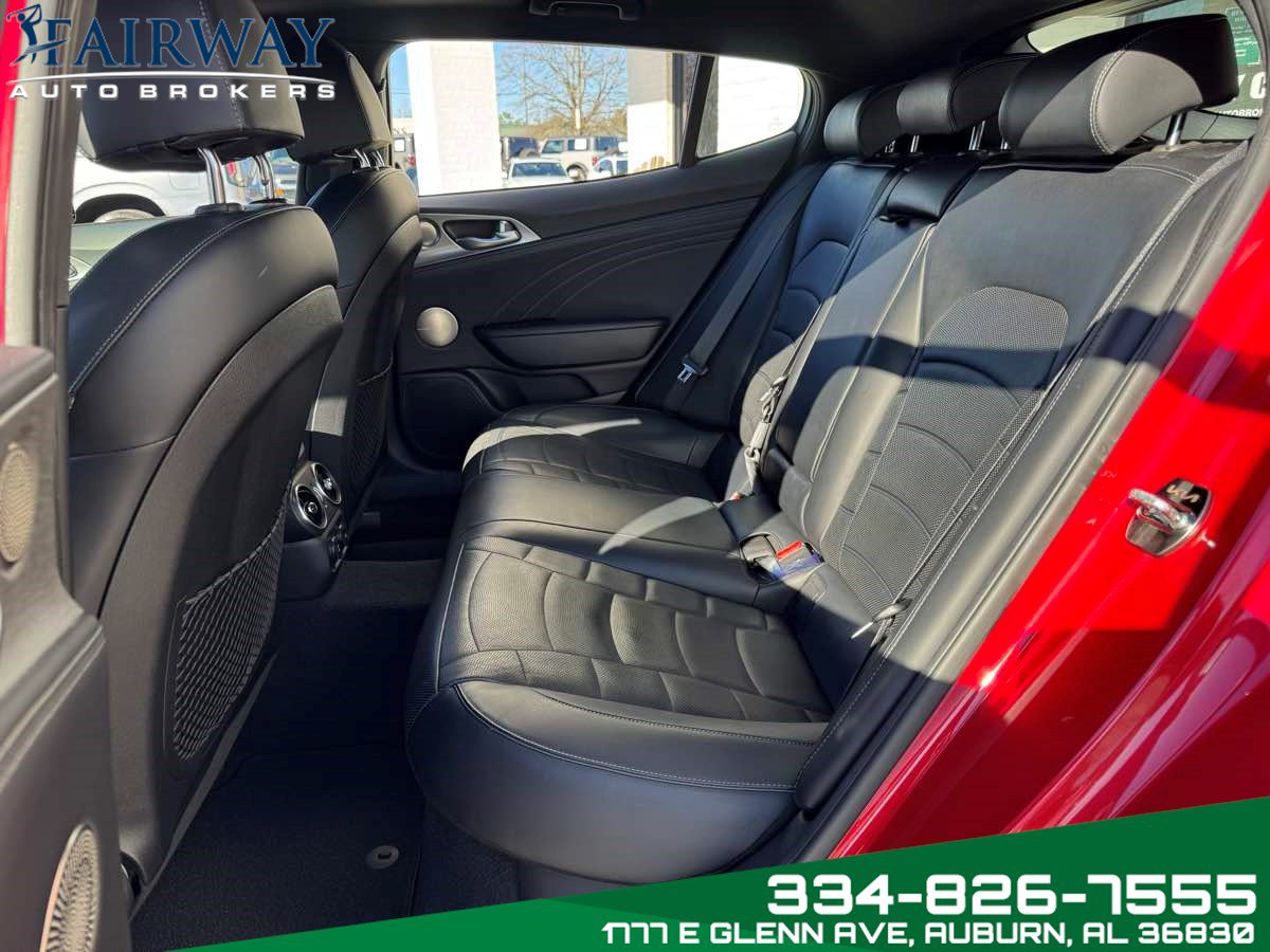 Used 2022 Kia Stinger GT2 image 11