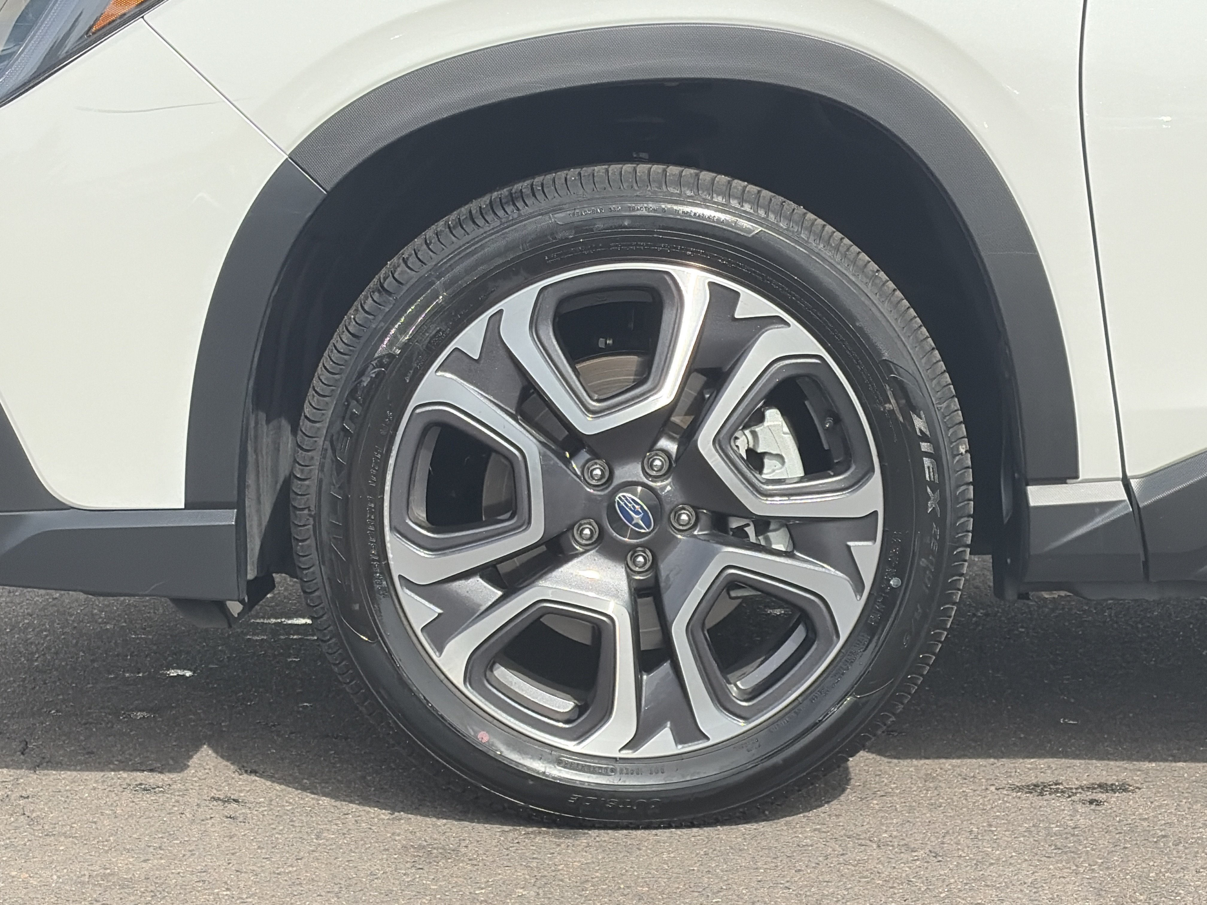 Certified 2024 Subaru Ascent Limited w/ Technology Package AWD/4WD image 11