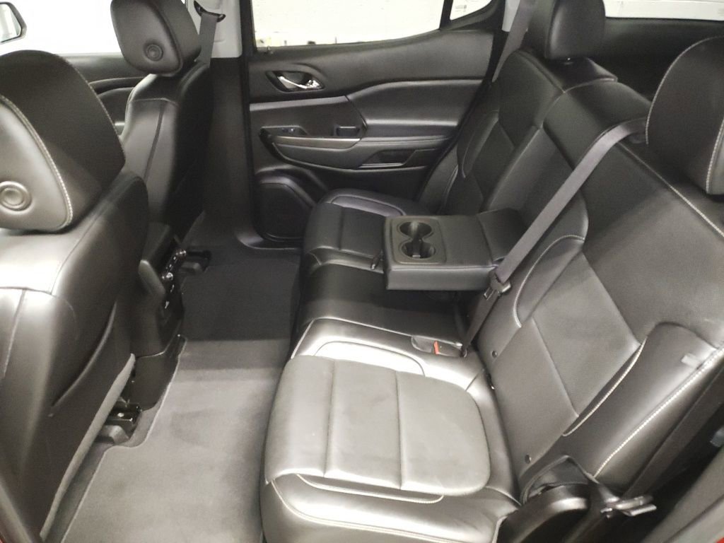 Used 2023 GMC Acadia SLT image 28