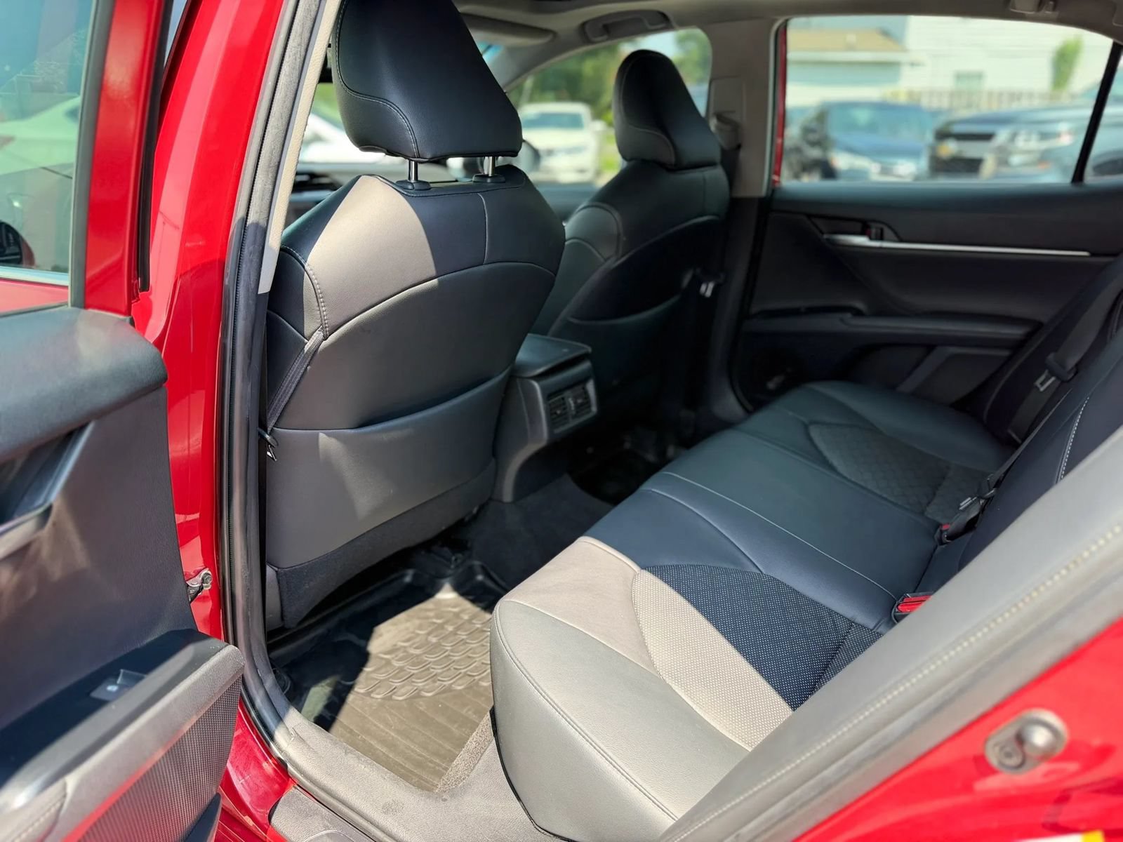 Used 2019 Toyota Camry XSE w/ Driver Assist Package FWD image 14