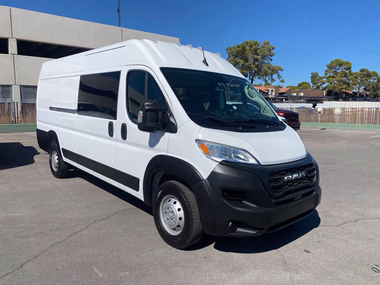 Used 2023 RAM ProMaster 3500 FWD image 4