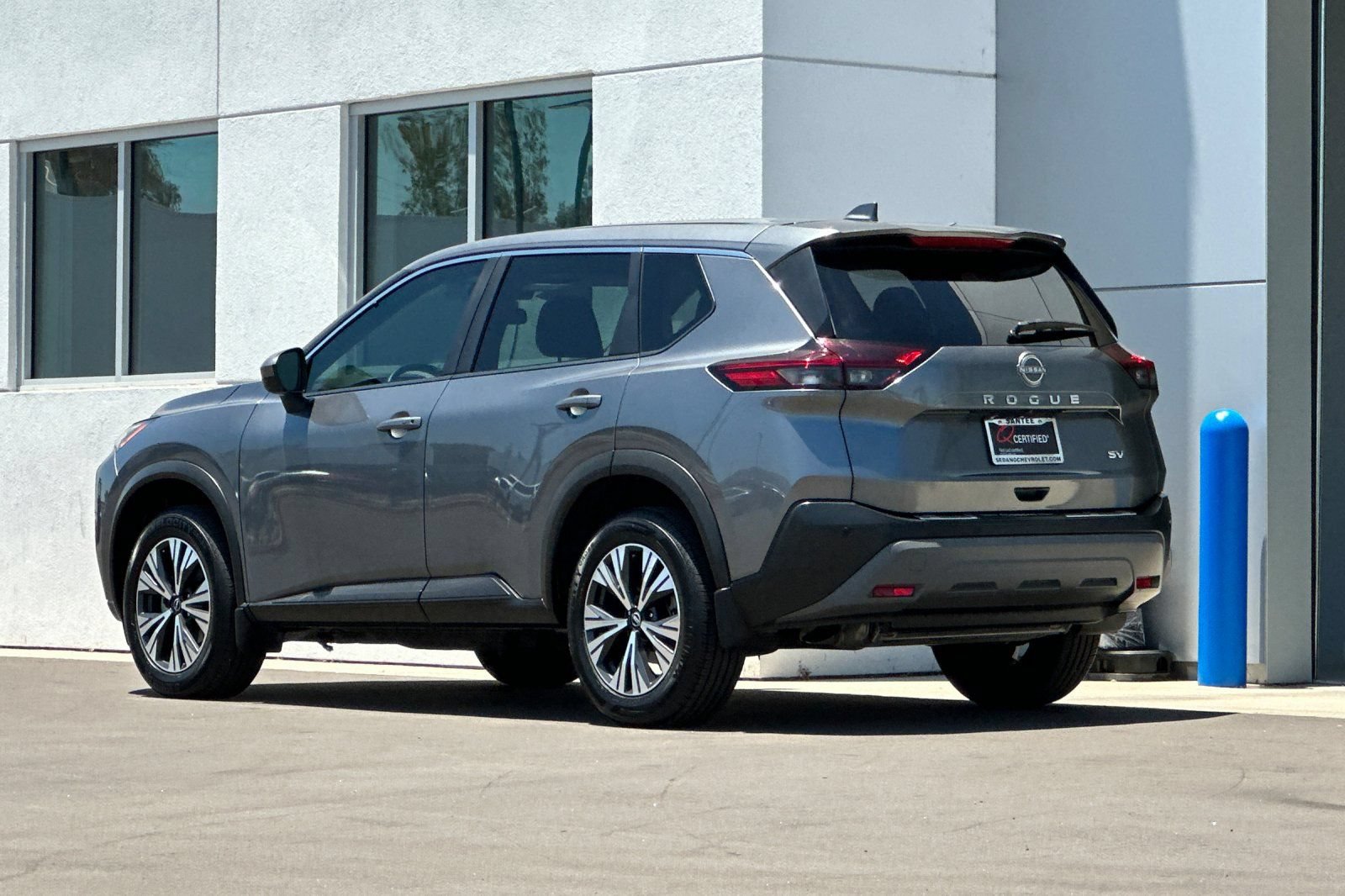 Used 2023 Nissan Rogue SV FWD image 6