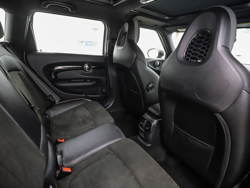 Used 2022 MINI Cooper Clubman John Cooper Works image 25
