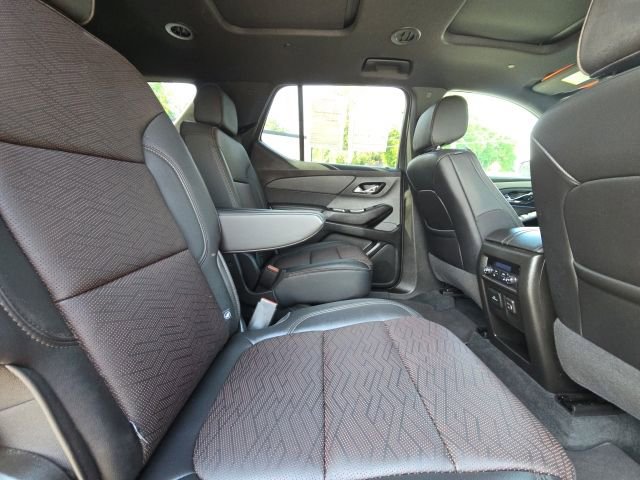 Used 2023 Chevrolet Traverse High Country w/ LPO, 'HIT The Road' Package FWD image 16