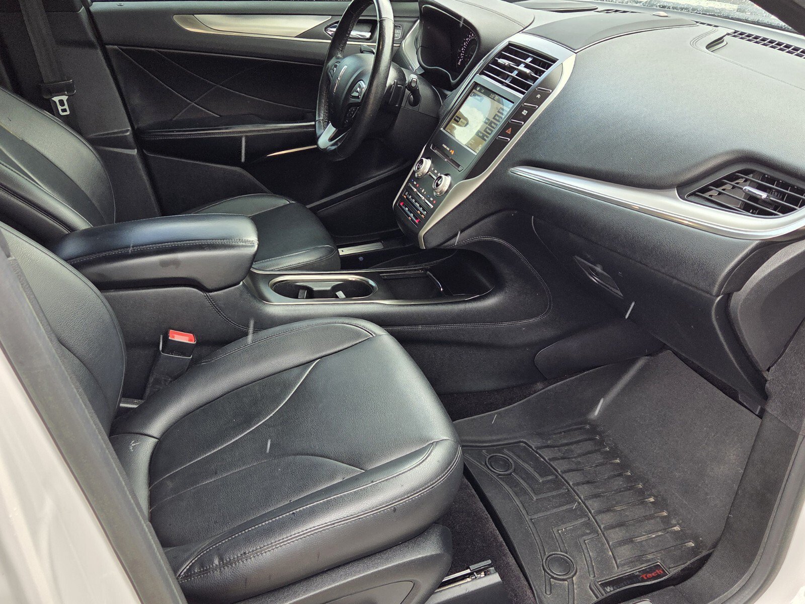 Used 2017 Lincoln MKC Premiere FWD image 11