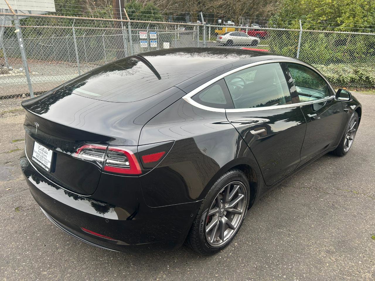 Used 2019 Tesla Model 3 Mid Range image 5