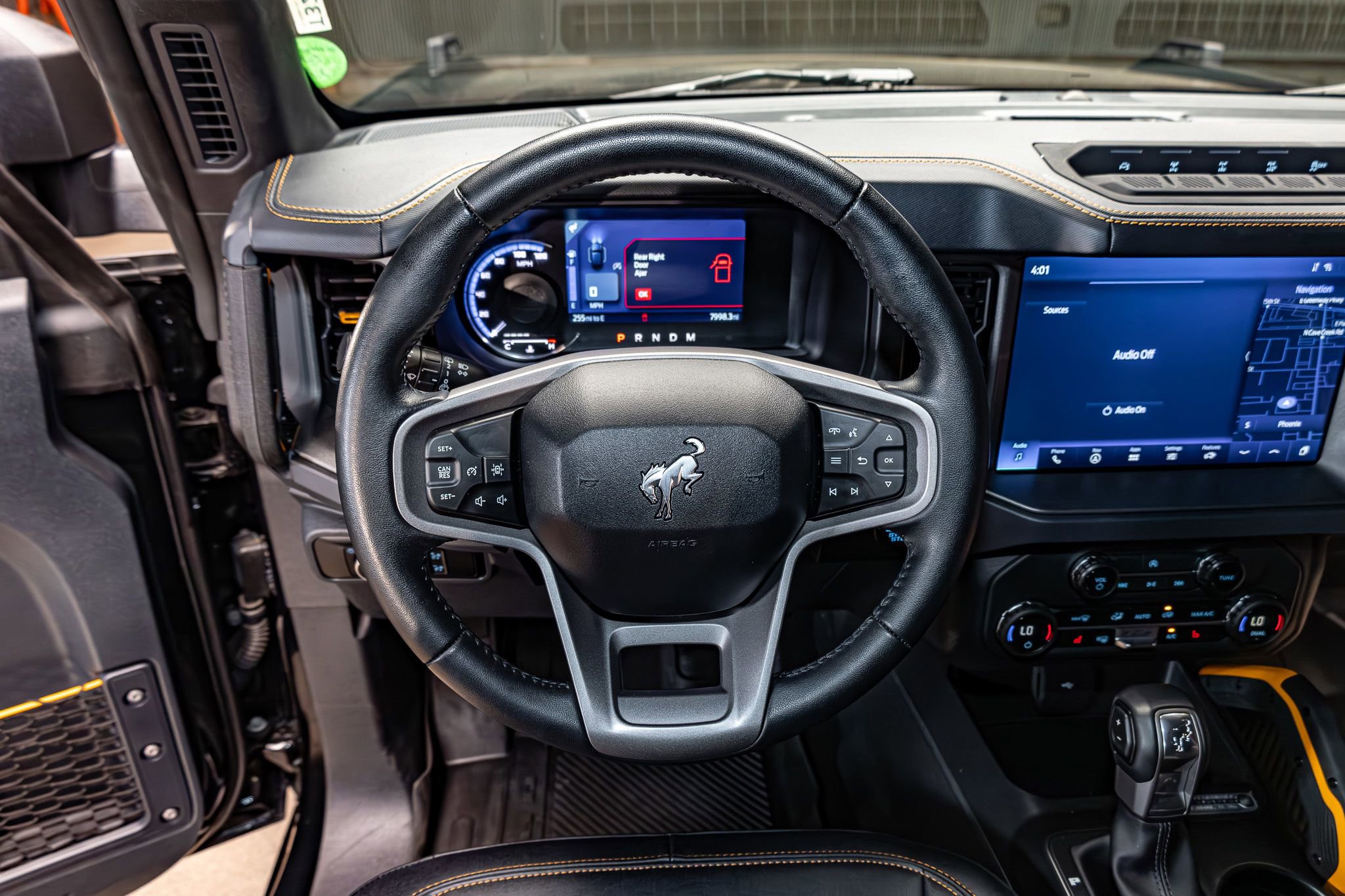 Used 2024 Ford Bronco Badlands image 14