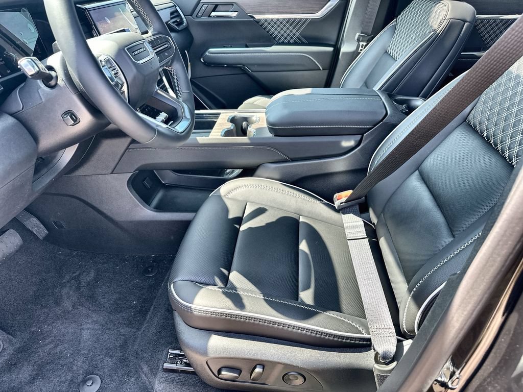 New 2026 GMC Acadia Denali w/ Super Cruise Package FWD image 24