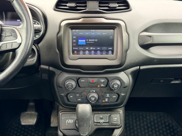 Used 2021 Jeep Renegade Latitude image 24