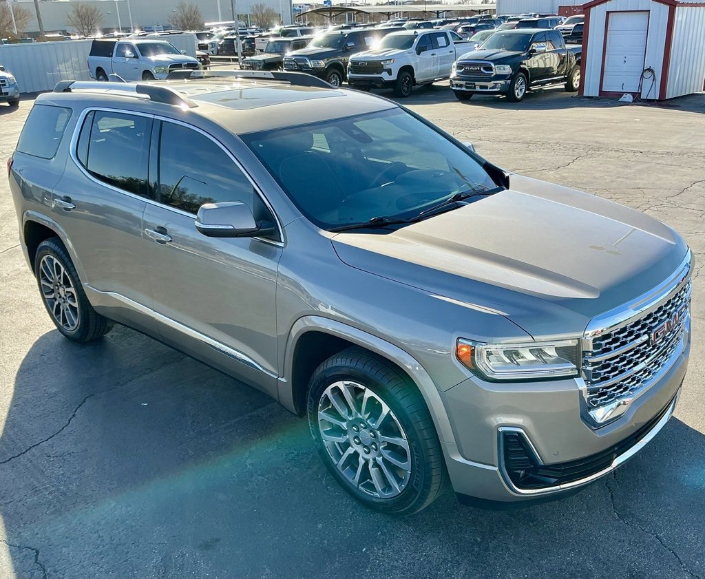 Used 2022 GMC Acadia Denali w/ Denali Ultimate Package image 4