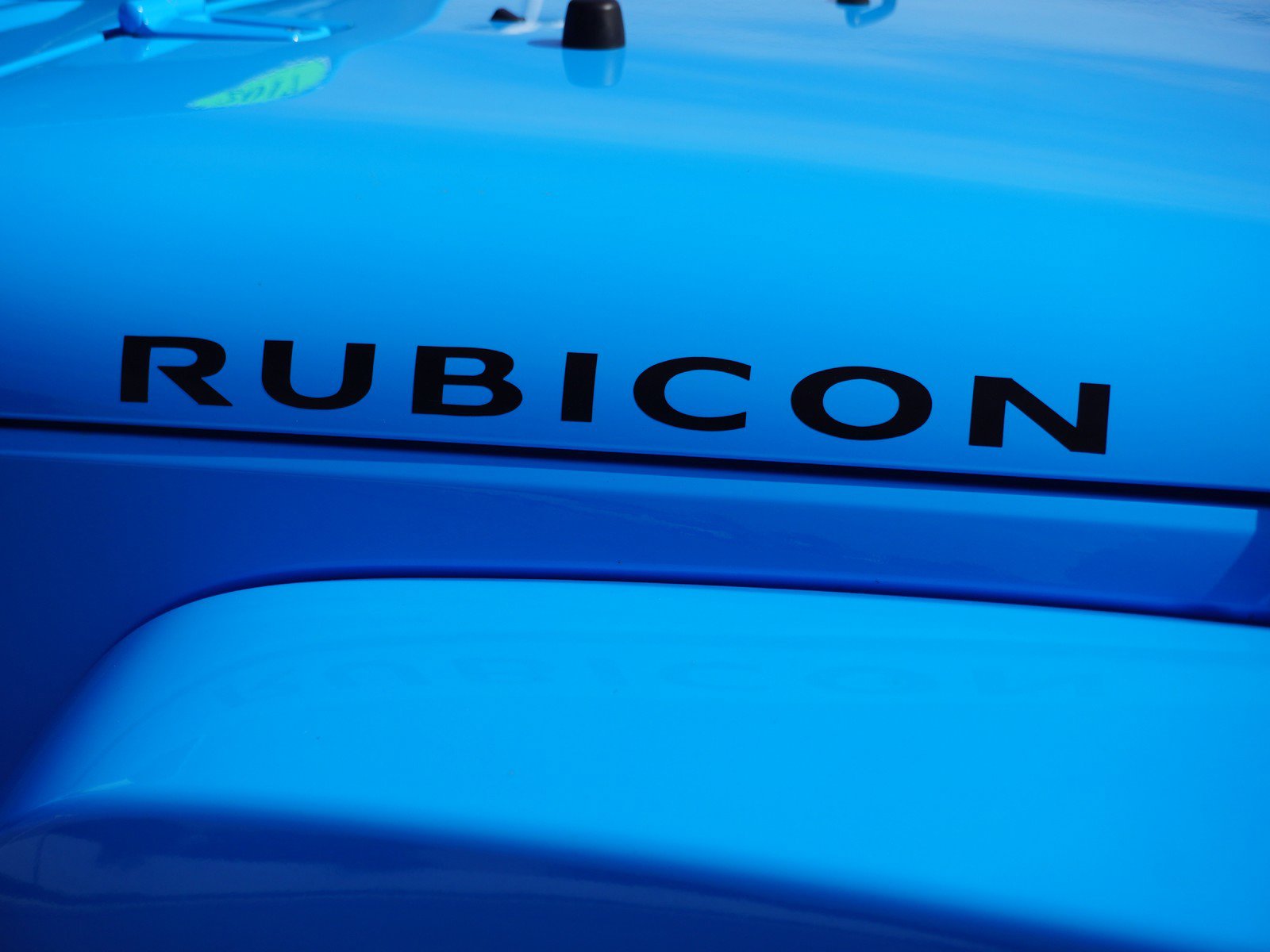 Used 2017 Jeep Wrangler Unlimited Rubicon w/ Connectivity Group image 5