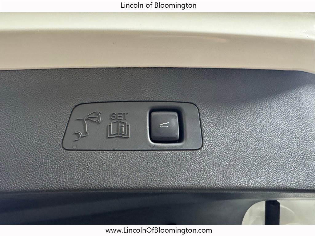 New 2026 Lincoln Corsair Premiere image 19