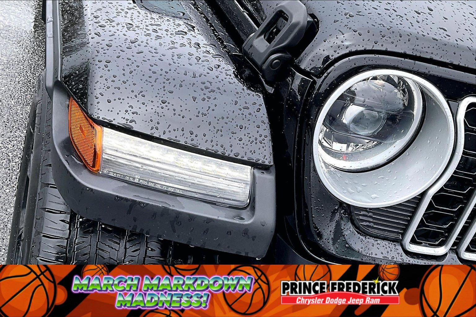 Used 2025 Jeep Wrangler Sahara w/ Safety Group image 23