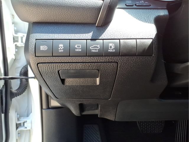 Used 2023 Toyota Camry XLE w/ Navigation Package FWD image 14