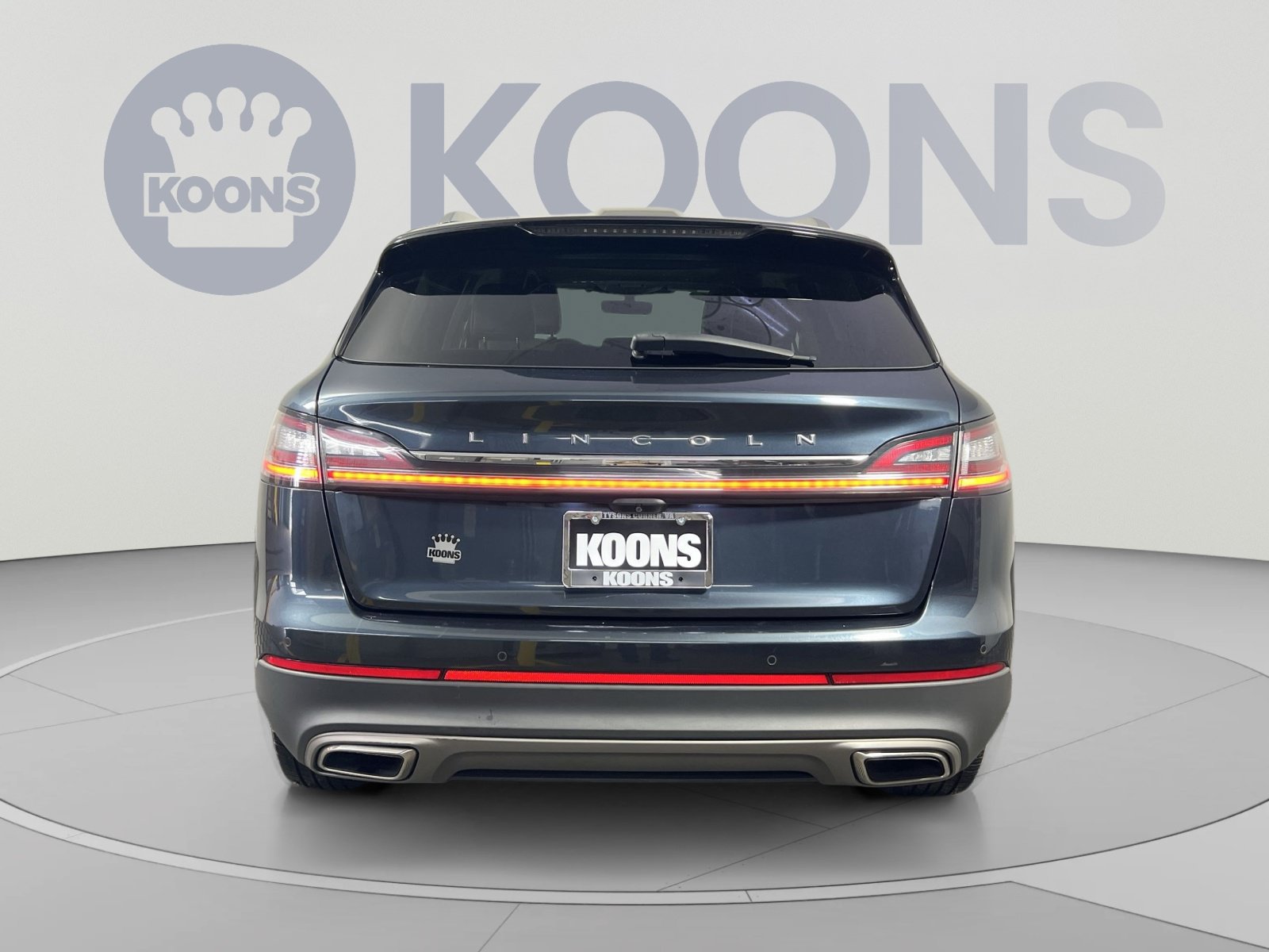 Used 2022 Lincoln Nautilus Reserve AWD/4WD image 5