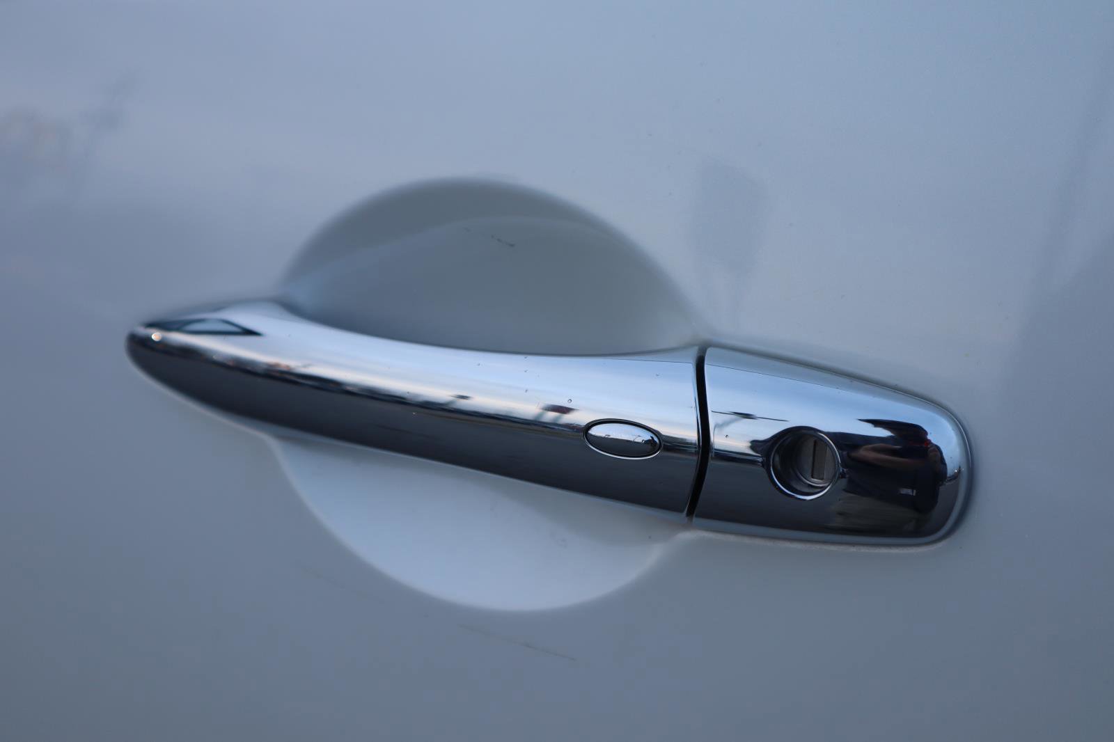 Certified 2024 Nissan Armada Platinum w/ Cargo Package image 5