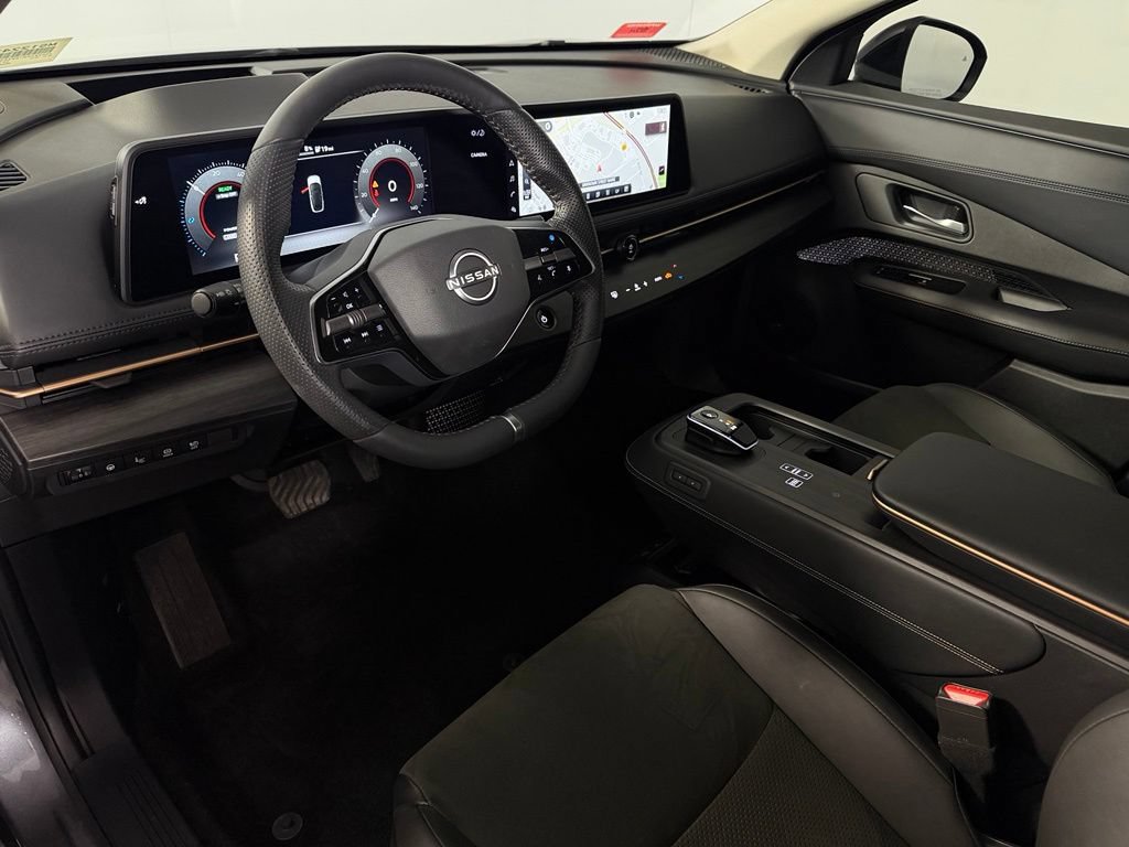 Used 2025 Nissan Ariya FWD image 12