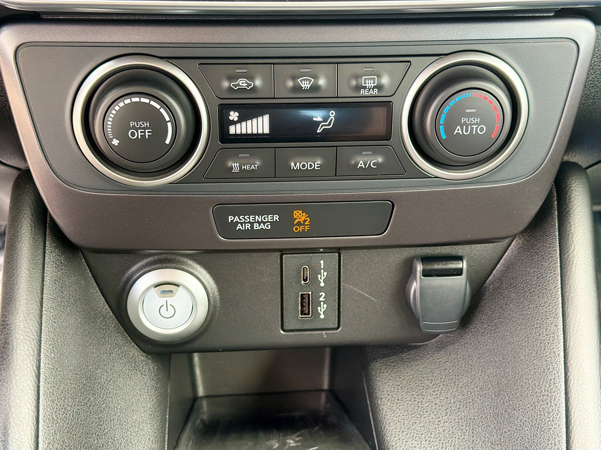 Used 2025 Nissan Leaf S FWD image 23